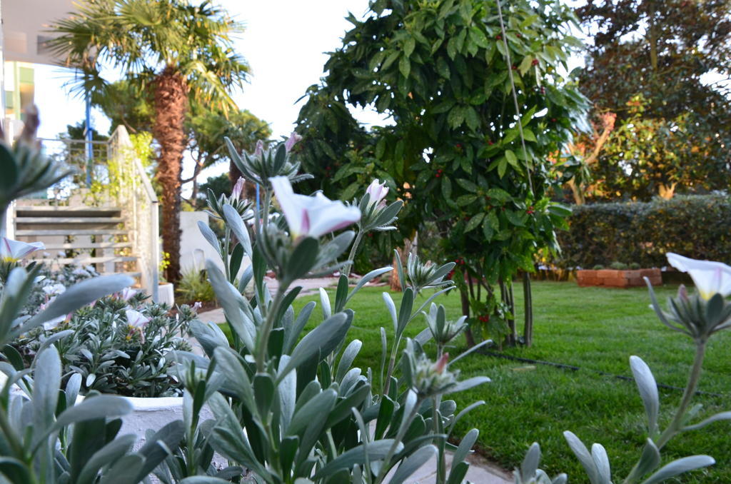Hotel Mirage Milano Marittima Extérieur photo