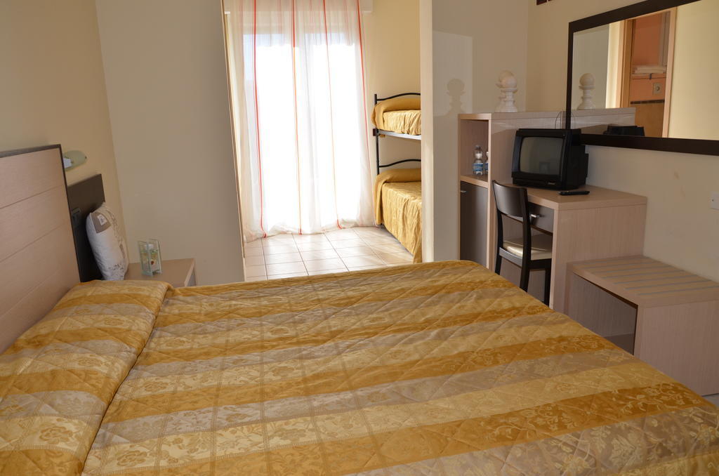 Hotel Mirage Milano Marittima Extérieur photo