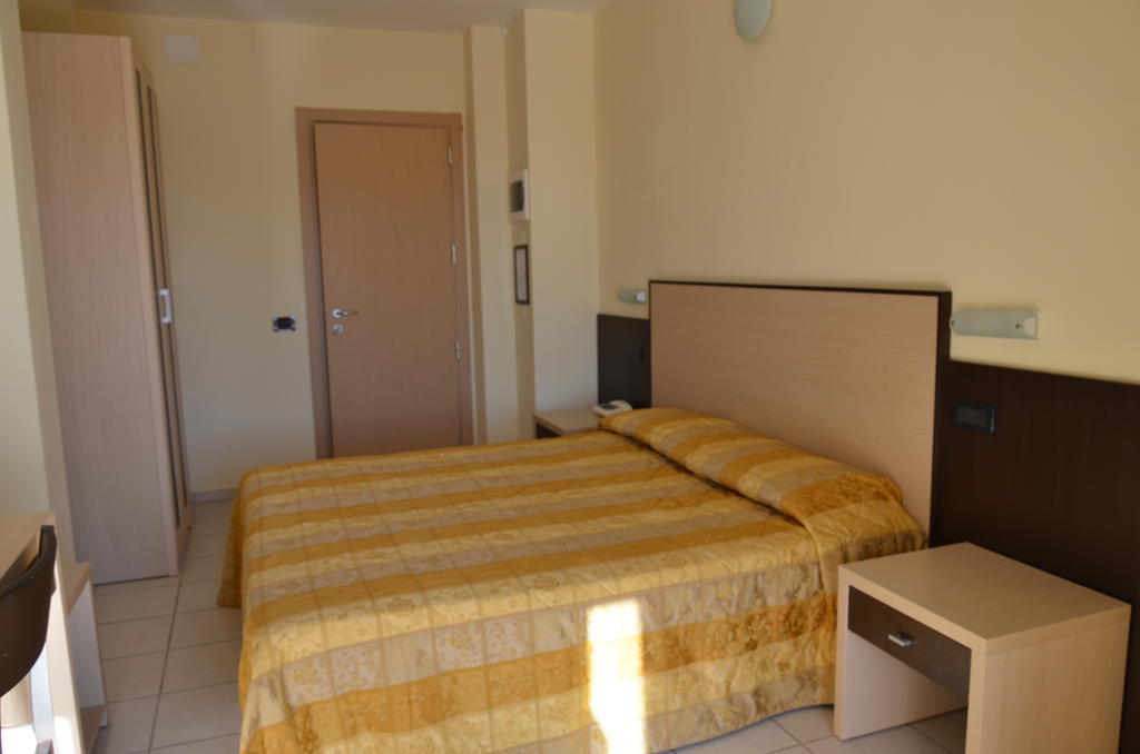 Hotel Mirage Milano Marittima Extérieur photo
